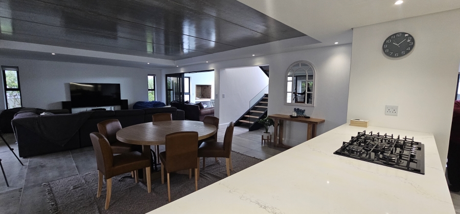 3 Bedroom Property for Sale in Calypso Beach Western Cape